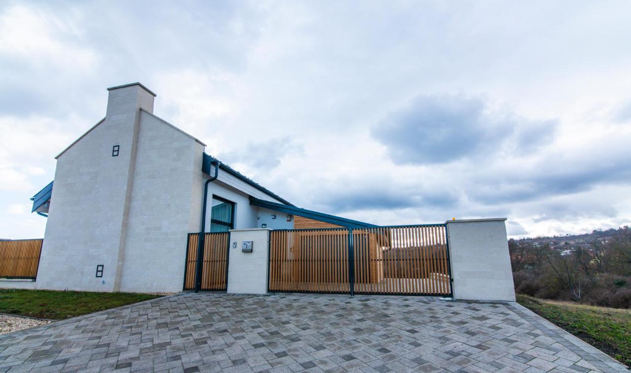 Vinorell Apartman Етйек Екстериор снимка